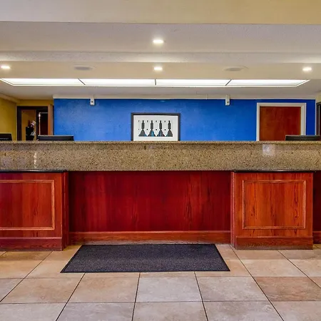Tulsa Square Hotel Central, I-44 By Oyo-3